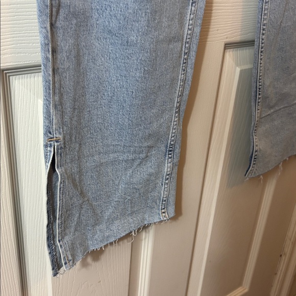 GAP Women's Light Blue Straight Leg Jeans - Picture 5 of 11